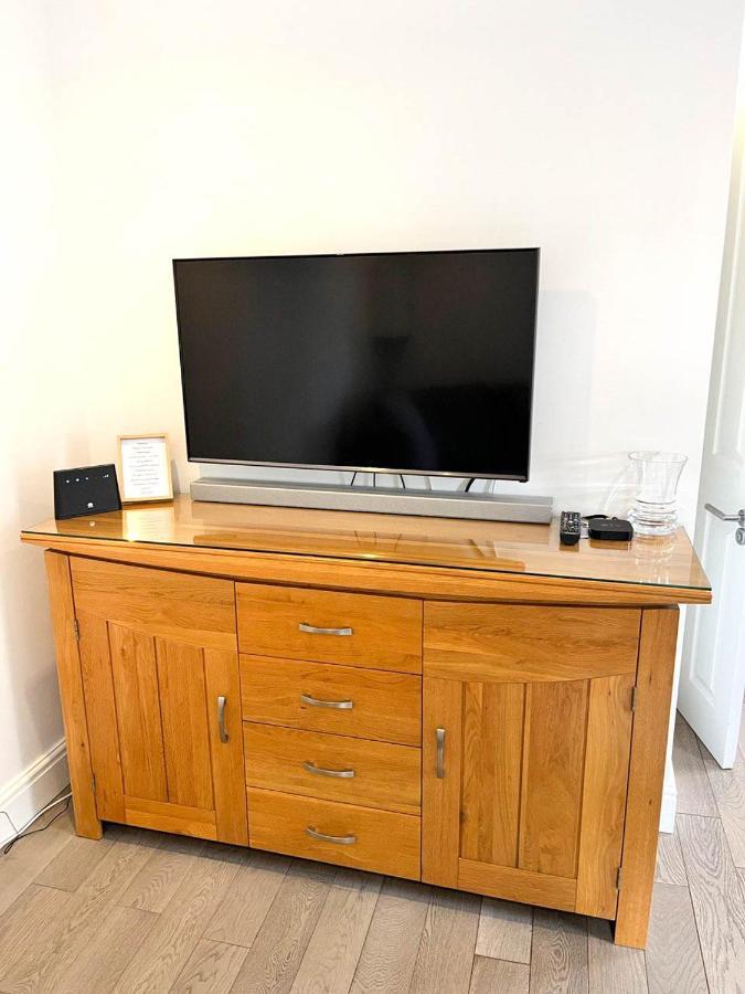 Modern 1 Bedroom Flat Close To Vauxhall Лондон Экстерьер фото