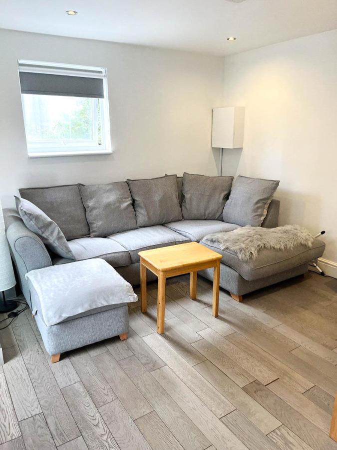 Modern 1 Bedroom Flat Close To Vauxhall Лондон Экстерьер фото