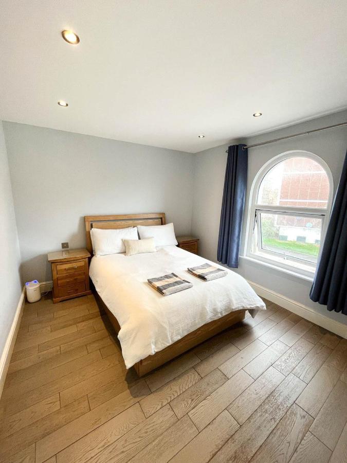 Modern 1 Bedroom Flat Close To Vauxhall Лондон Экстерьер фото