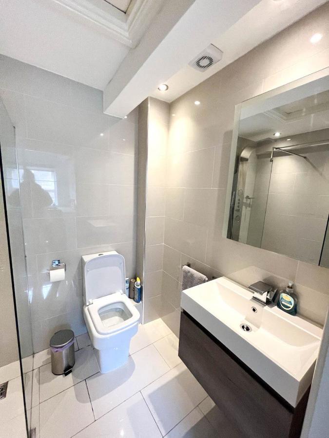 Modern 1 Bedroom Flat Close To Vauxhall Лондон Экстерьер фото